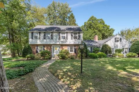 21 Heather Ln, Delmar, NY 12054