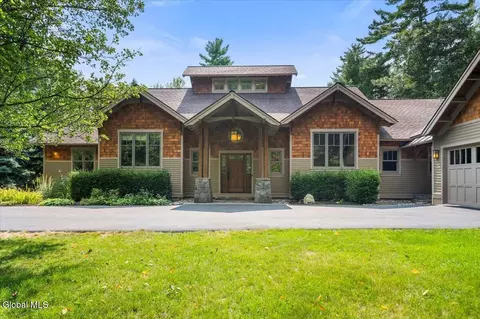 28 Kendrick Hill Rd, Saratoga Springs, NY 12866