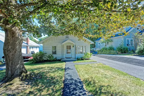 34 Cooper Ave, Troy, NY 12180