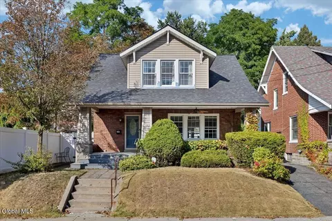 1659 Eastern Pkwy, Schenectady, NY 12309