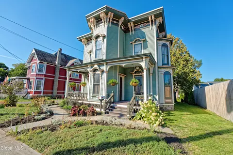 133 Church St, Hoosick Falls, NY 12090