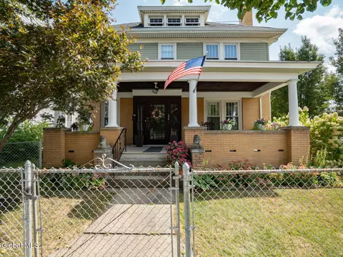 220 5th Ave, Troy, NY 12180