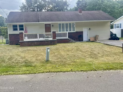 164 Dahlia St, Schenectady, NY 12306