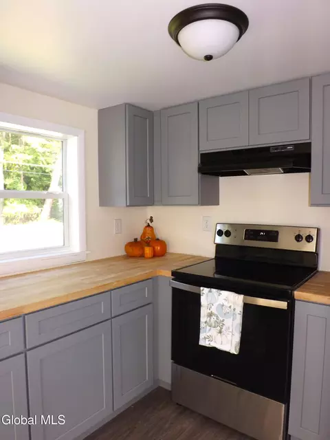 Kitchen - 25 Gabriel Rd, Corinth, NY 12822 photo 3 of 7