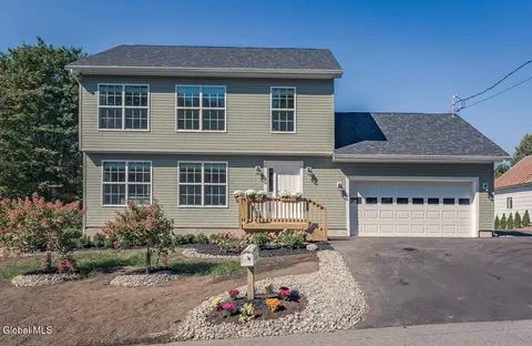 66 Maple St, Broadalbin, NY 12025