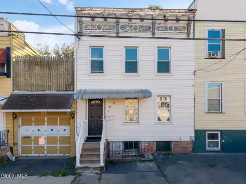 60 Bradford St, Albany, NY 12206