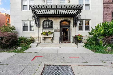 399 State St #708, Albany, NY 12210