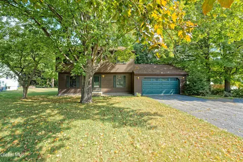 504 Swaggertown Rd, Glenville, NY 12302