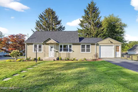 52 Overlook Ave, Latham, NY 12110