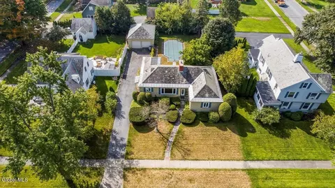 10 Pershing Rd, Queensbury, NY 12804