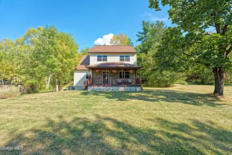 3580 River Rd, Rensselaer, NY 12144