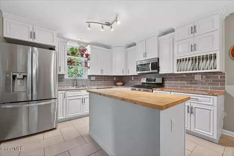 Kitchen - 23 Monroe Ave, Albany, NY 12203 photo 1 of 6