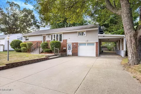 1128 Wavell Rd, Schenectady, NY 12303