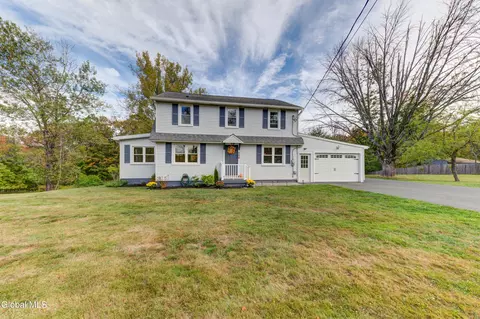 258 Columbia Hill Rd, Averill Park, NY 12018