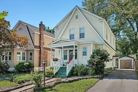 79 Academy Rd, Albany, NY 12208