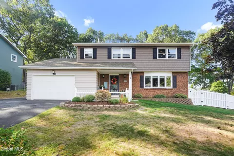 19 Joy Dr, Loudonville, NY 12211