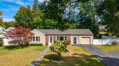 1045 Cortland St, Albany, NY 12203
