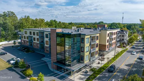 116 West Ave UNIT 404, Saratoga Springs, NY 12866