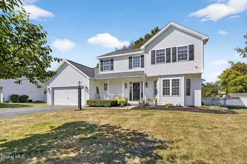 13 Mallard Dr, Rexford, NY 12148