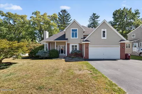 42 Dewey Ave, Mechanicville, NY 12118