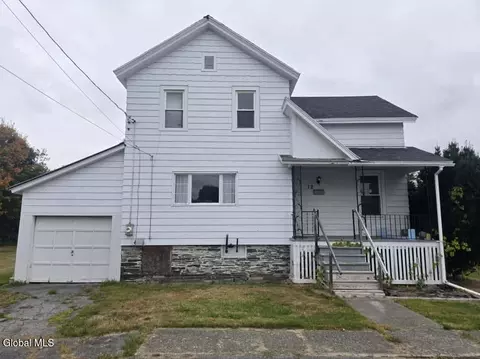 12 West St, Granville, NY 12832
