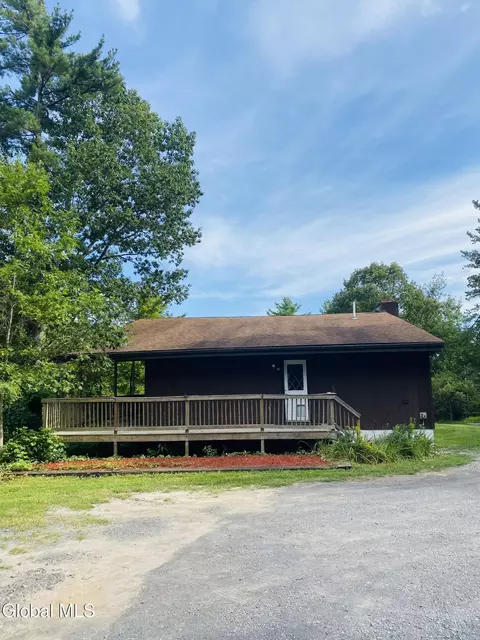 661 Lawson Lake Rd, New Scotland, NY 12067
