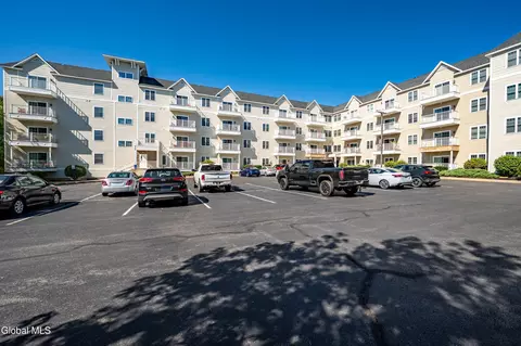 8 Wall St #104, Clifton Park, NY 12065