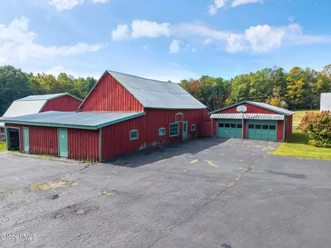 Exterior - 7341 Fishhouse Rd, Broadalbin, NY 12025 photo 15 of 28