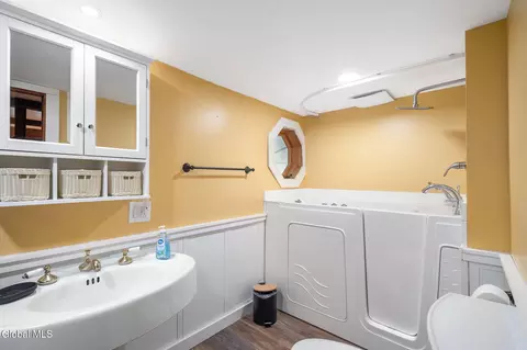 Bath - 7341 Fishhouse Rd, Broadalbin, NY 12025 photo 1 of 3