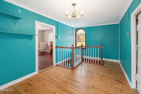 Entry Way - 7341 Fishhouse Rd, Broadalbin, NY 12025 photo 4 of 9
