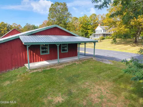 Exterior - 7341 Fishhouse Rd, Broadalbin, NY 12025 photo 12 of 28