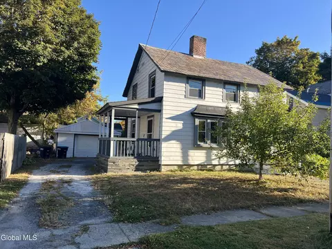 1 Bulkley Ave, Granville, NY 12832