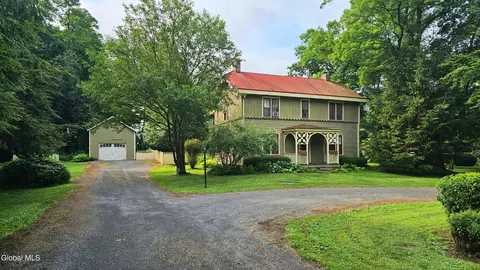 59 Buckwheat Bridge Rd, Germantown, NY 12526