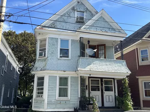 6 Ingersoll Ave, Schenectady, NY 12305