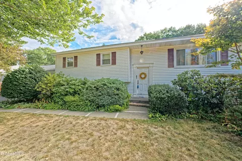 102 Wendell Ave, Troy, NY 12180