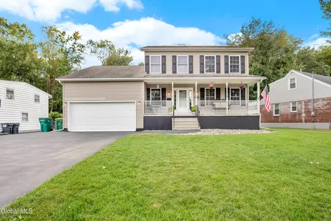 1078 Eugene Dr, Schenectady, NY 12303