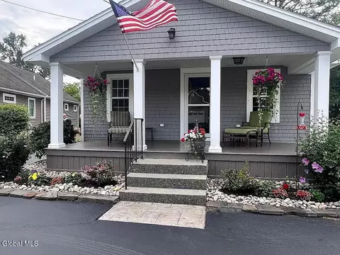 128 Kenwood Ave, Delmar, NY 12054
