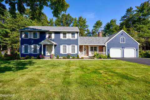 37 Willow Rd, Queensbury, NY 12804
