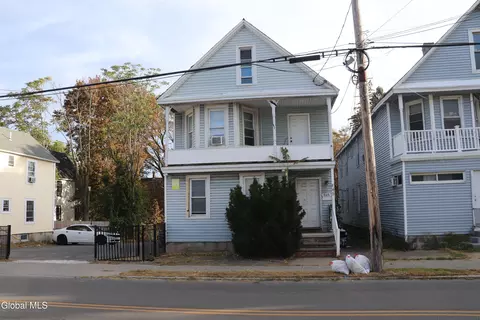845 Eastern Ave, Schenectady, NY 12308