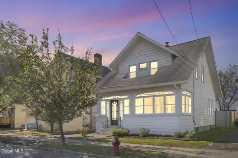 184 Benson St, Albany, NY 12206