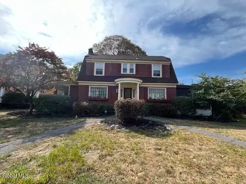 1138 Oxford Pl, Schenectady, NY 12308