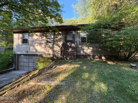 118 Meadow Ln, Cairo, NY 12413
