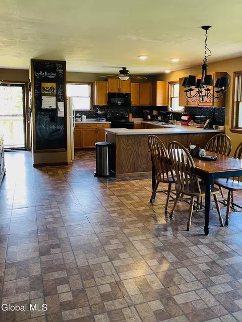 Kitchen - 427 Patrick Rd, Cobleskill, NY 12043 photo 4 of 4