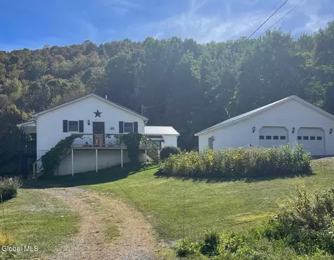 427 Patrick Rd, Cobleskill, NY 12043