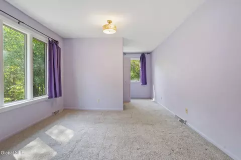 Bedroom - 827 Rector Rd, Glenville, NY 12302 photo 3 of 9