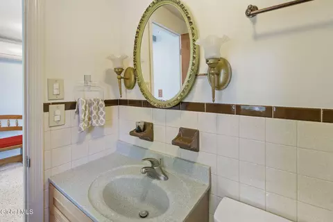 Bath - 827 Rector Rd, Glenville, NY 12302 photo 5 of 5