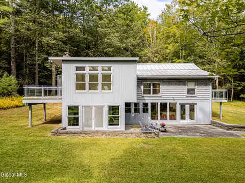 30-40 Fawn Ln, Accord, NY 12404