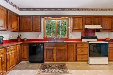 65 Bradt Rd, Rexford, NY 12148 photo 8