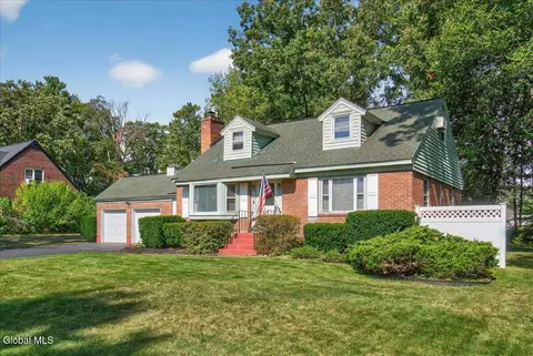 10 Continental Rd, Rotterdam, NY 12306