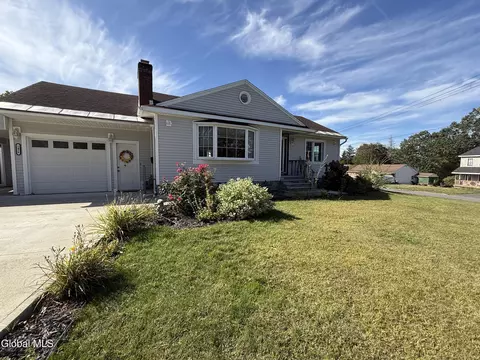 1450 Grenoside Ave, Schenectady, NY 12308 photo 5